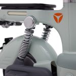 快適な乗り心地に貢献するリヤサスペンション