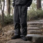 ゴールドウイン「別注Dope Dyed Rip-stop Tuck Pants」¥39,600