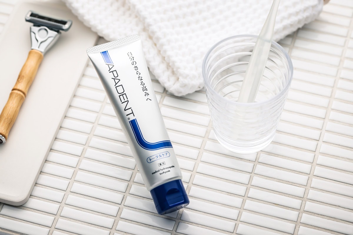 「アパデント」は、オーラルケア製品の開発・販売などを行っているサンギの歯みがき剤