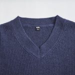 いま新鮮に感じるVネック