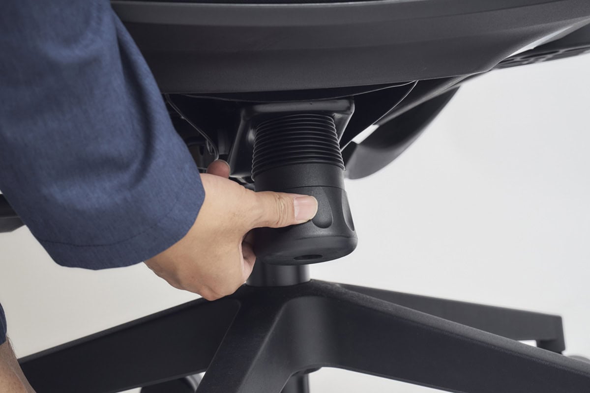 ロッキングの強弱を調節できるノブ