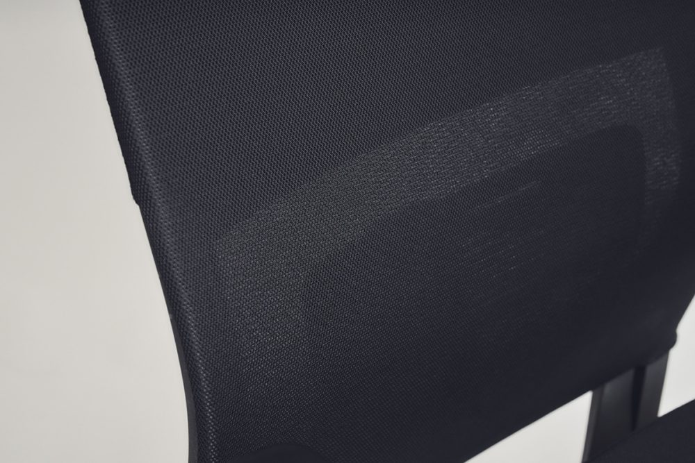 通気性と弾性を兼備