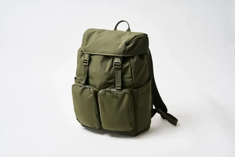 第2位　「ユニクロvsワークマンvs無印良品」神コスパな大容量バッグ降臨！“工夫が詰まった”6000円以下のすごいリュックを徹底比較