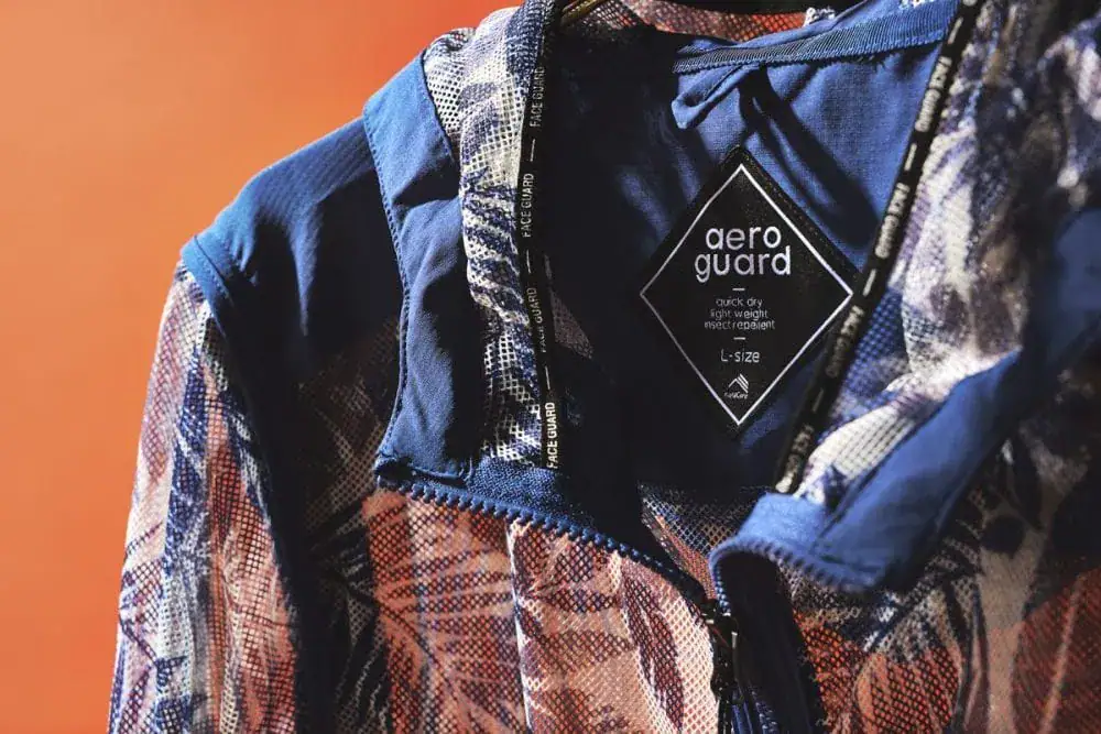 第3位 「ワークマン、この機能で2900円は驚き」虫よけ・防水・2WAY仕様!アウトドア派必携の“万能アウター”をスタイリストが徹底解説