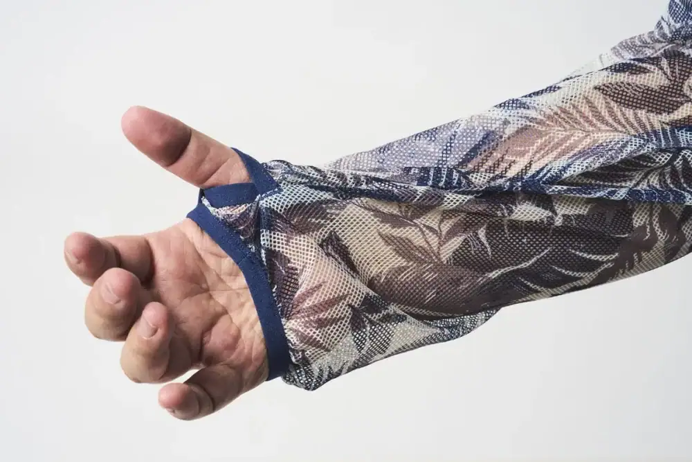 第3位　「ワークマン、この機能で2900円は驚き」虫よけ・防水・2WAY仕様！アウトドア派必携の“万能アウター”をスタイリストが徹底解説