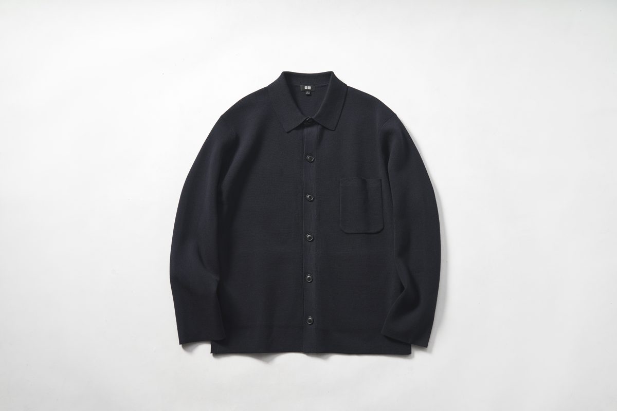 生地にハリがあり、ストンとしたシルエットになるため身体のラインを拾いにくく、着痩せ効果も