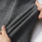 軽量かつ速乾性に優れたジャージー素材で、ストレッチ性に富んでいる