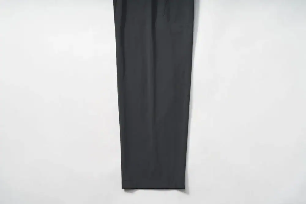 第2位　【ユニクロの万能すぎるパンツ】名作がさらに進化！ポケットとシルエットが激変した“新型ギアパンツ”の実力をスタイリストが徹底解説
