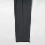 第2位 【ユニクロの万能すぎるパンツ】名作がさらに進化!ポケットとシルエットが激変した“新型ギアパンツ”の実力をスタイリストが徹底解説