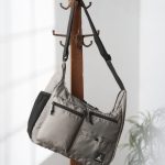 キャプテンスタッグ「便利な外ポケット付き！ショルダーバッグ」