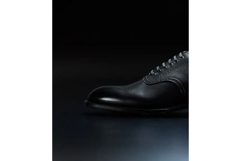 第3位　【極みの一足】リーガルの最上級ライン「ザ マスター リーガル」がオールブラックで一生モノに進化