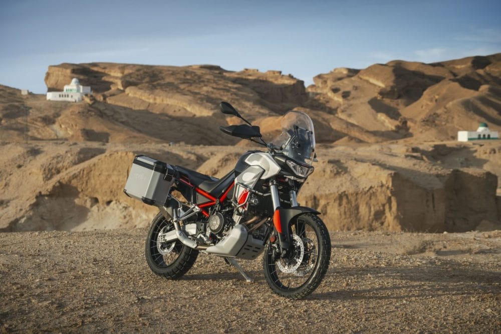 ヘビーデューティなスポークホイール、大型スキッドプレートなどTuareg 660のアクセサリーとしてオプション設定