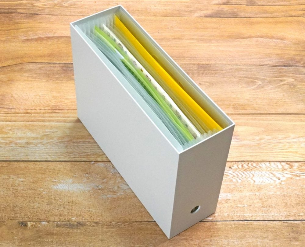 無印良品
ポリプロピレン じゃばらファイル Ａ４用 ６ポケット
