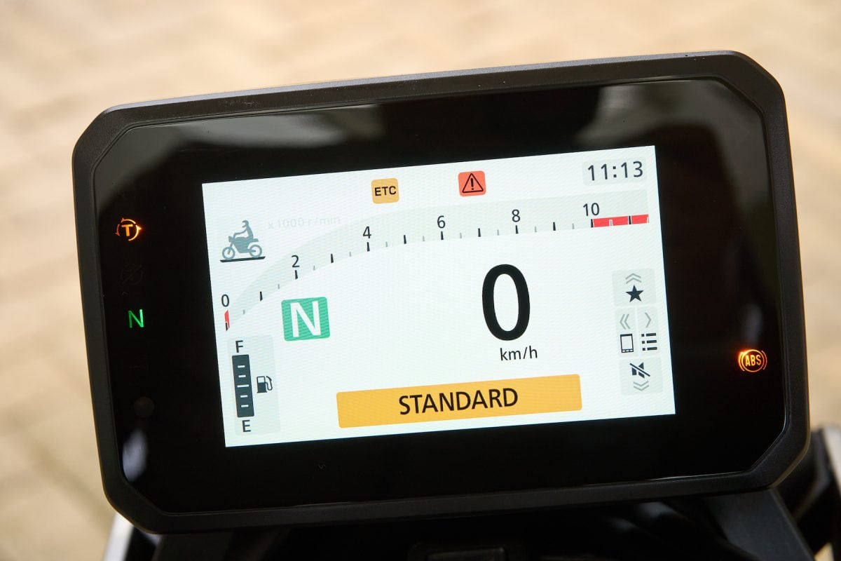 走行シチュエーションを限定しない乗りやすい特性のスタンダードモード