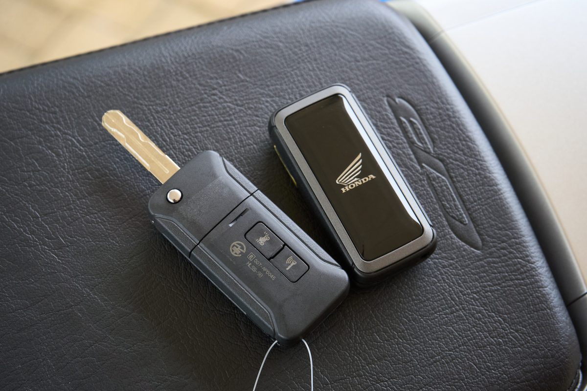 先進のスマートキーが採用されている