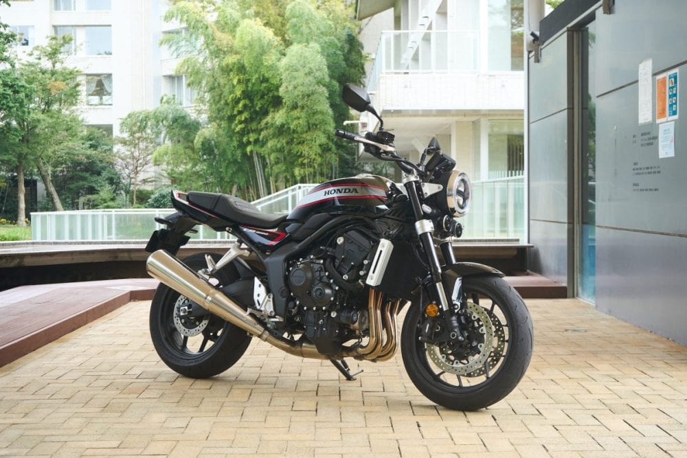 グラファイトブラックカラー