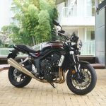 グラファイトブラックカラー