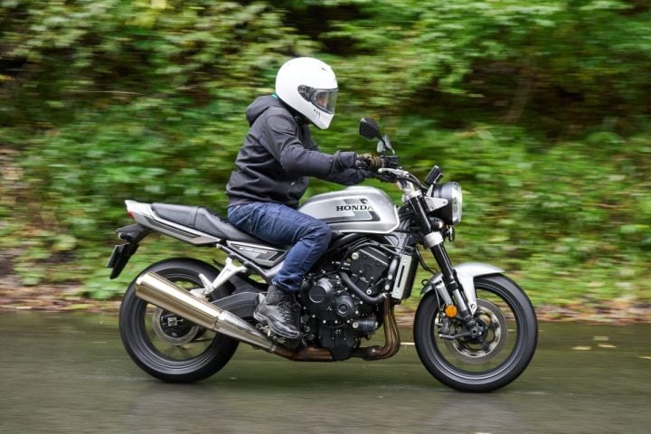 【ホンダCB1000F徹底試乗】「これなら乗れる」と確信!大型初心者も虜にする“軽さと鼓動感”の正体