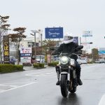 ゆったりと街中を流すのも楽しく感じられる走りと鼓動感、そしてサウンド