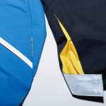 裾とフード口はオルウェイズでお馴染みのリフレクティブバンジーコードでフィット感の調整を可能に