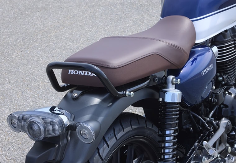 シンプル＆スマートなブラウンカラーのシートもポイント