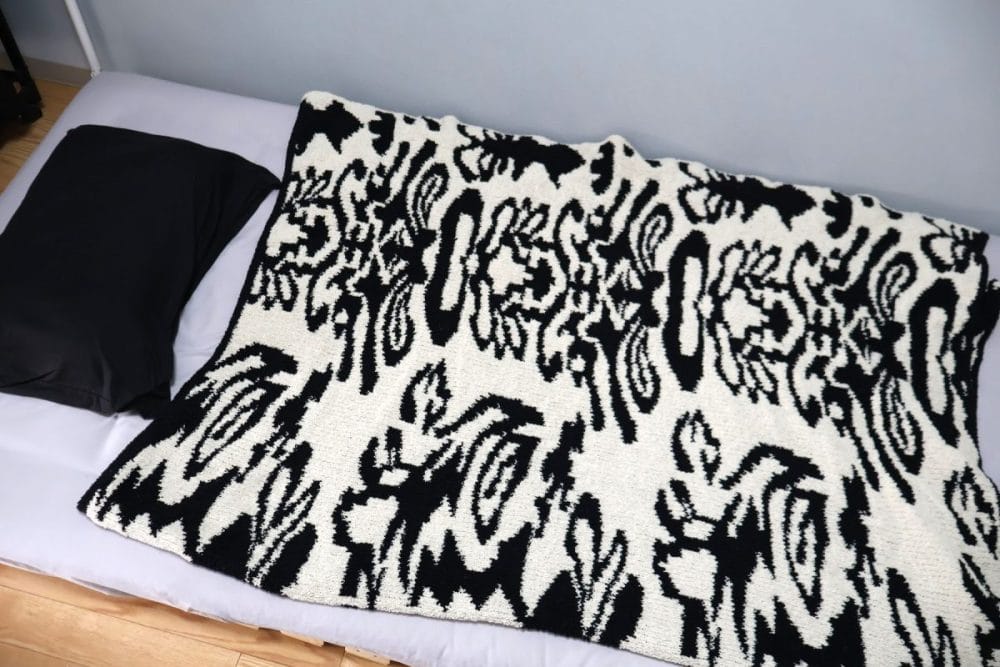 これまでのモノトーン調の筆者の寝具