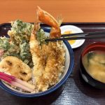 定番の「海老」の横に並ぶ「ずわい蟹」……、この食材が放つ圧倒的存在感に、食欲を掻き立てられる！