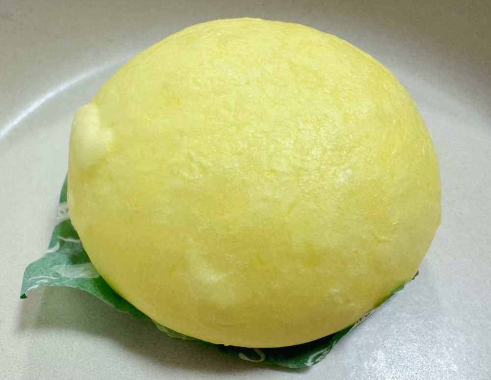 3位　ローソン　オーベルジーヌ監修　カレーまん