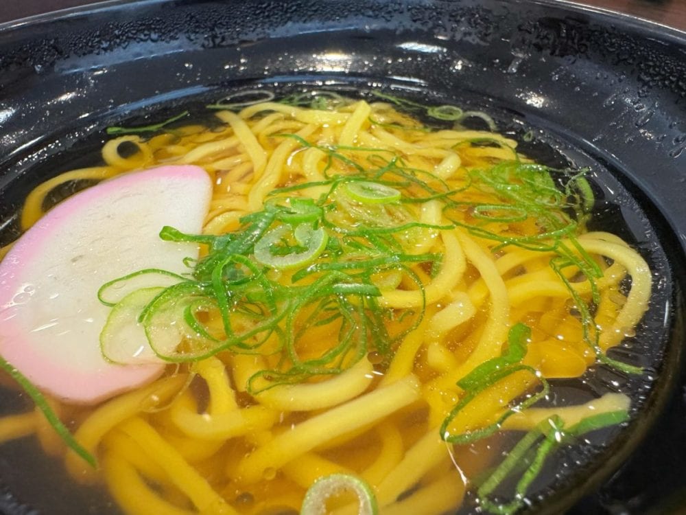 屋台のラーメンのようなちょっと懐かしい味わい