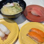 ランチたぬきうどんに、定番の大切りまぐろ・サーモン・真だこを組んでみました