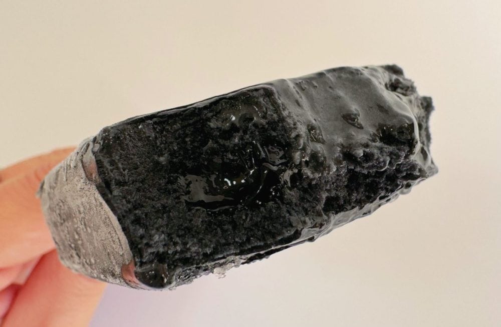 タールのようなどろっと黒い液体が出現