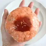 第1位　【話題】角上魚類“デカおにぎり”は450円で満腹必至!? 贅沢すぎる「銀鮭西京焼ほぐしおにぎり」を実食レポ