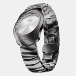 ケースと連続するように設計されたカスタムメタルブレスレット