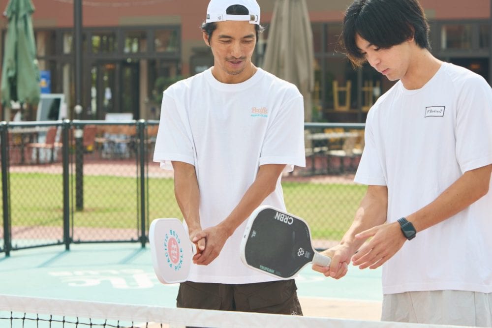 パドルは、初めはすべて包丁握りでOK