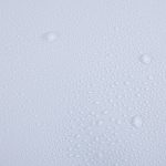 本体には100％リサイクル900Dポリエステルを採用し、耐久はっ水加工が施されている