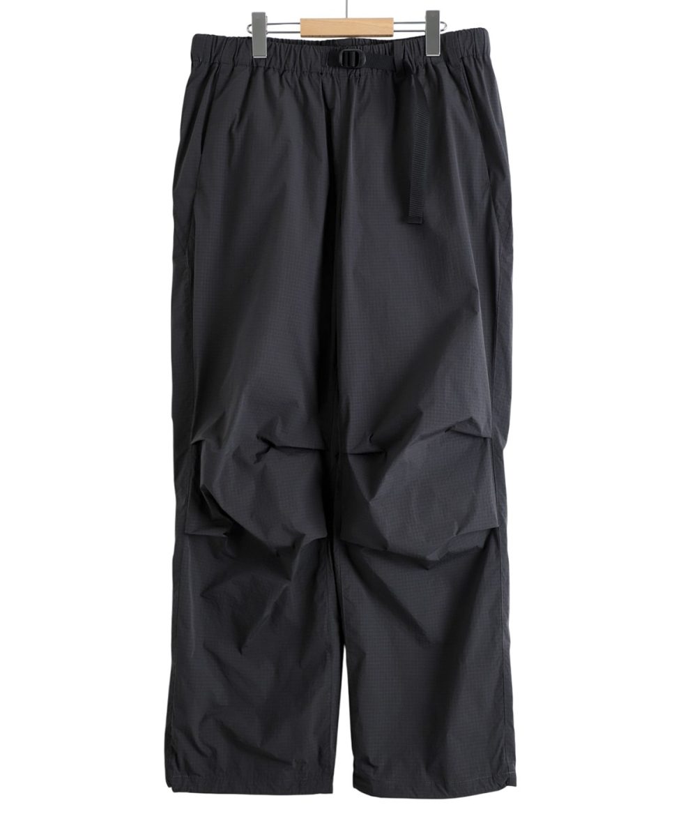 ゴールドウイン「別注Dope Dyed Rip-stop Tuck Pants」￥39,600