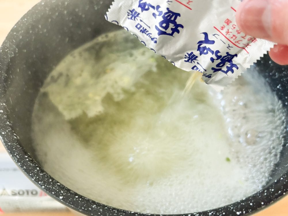 「サッポロ一番 塩らーめん」の面影をほとんど感じないほど、生フランクがいい仕事をしてくれるレシピです