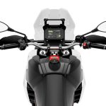 Aprilia MIA マルチメディア プラットフォームを取り付けると、スマホと連携した様々な機能をハンドルバースイッチから簡単に操作が可能