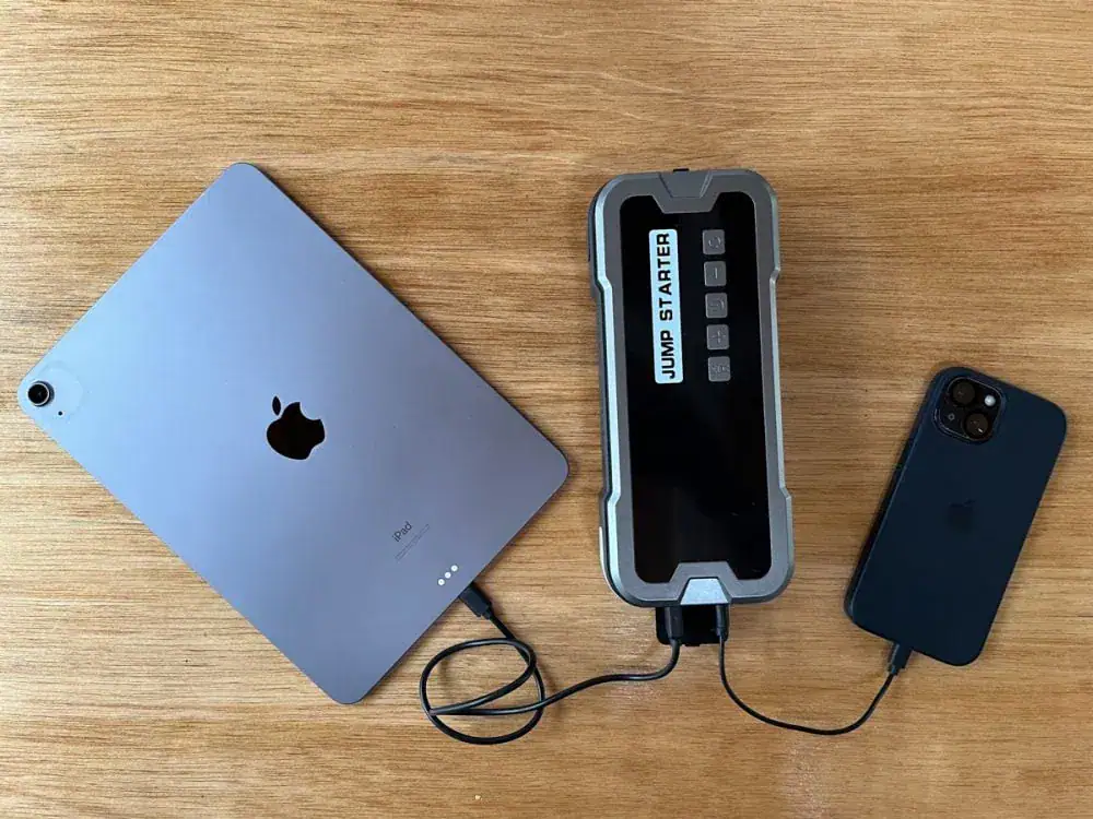 第3位　「1台4役でバッテリー上がり不安ゼロ」モバイルバッテリーとしても使える！車に必携レベルの超万能ジャンプスターターを徹底解説