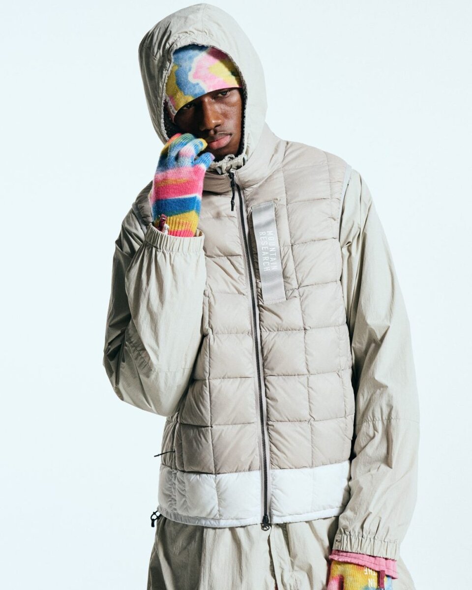 タイオン×マウンテンリサーチ「MR-TA-002Z-WHL_Down Zip Vest」￥16,500