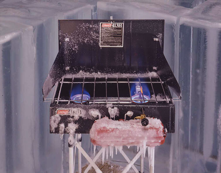 氷点下に氷柱を下げながらも点火した