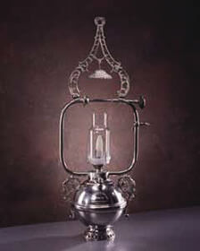 コールマンランプ1号機「アーク・ランプ」。当時では圧倒的な明るさの600キャンドルパワーを誇った