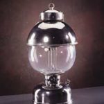 真夜中の太陽と称された「アーク・ランタン」は、100ヤード四方に光りが届くほどの明るさだった