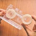 持ち運びやすくテープが汚れにくいなど機能面も計算されており、かなり完成度が高いアイテム