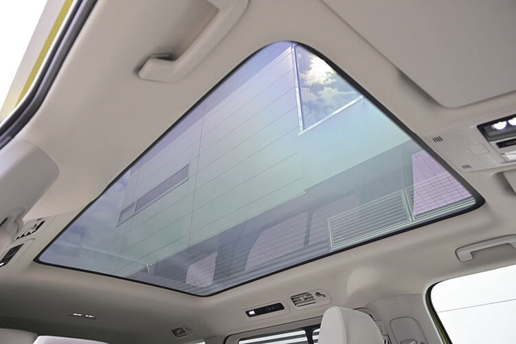 ロングボディを生かした圧倒的開放感