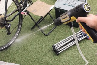 【予想超えの大ヒット】水道の約7.5倍!「4in1ノズルでサッと汚れを落とせる」ケルヒャーのどこでも高圧洗浄機をプロが徹底解説してみた