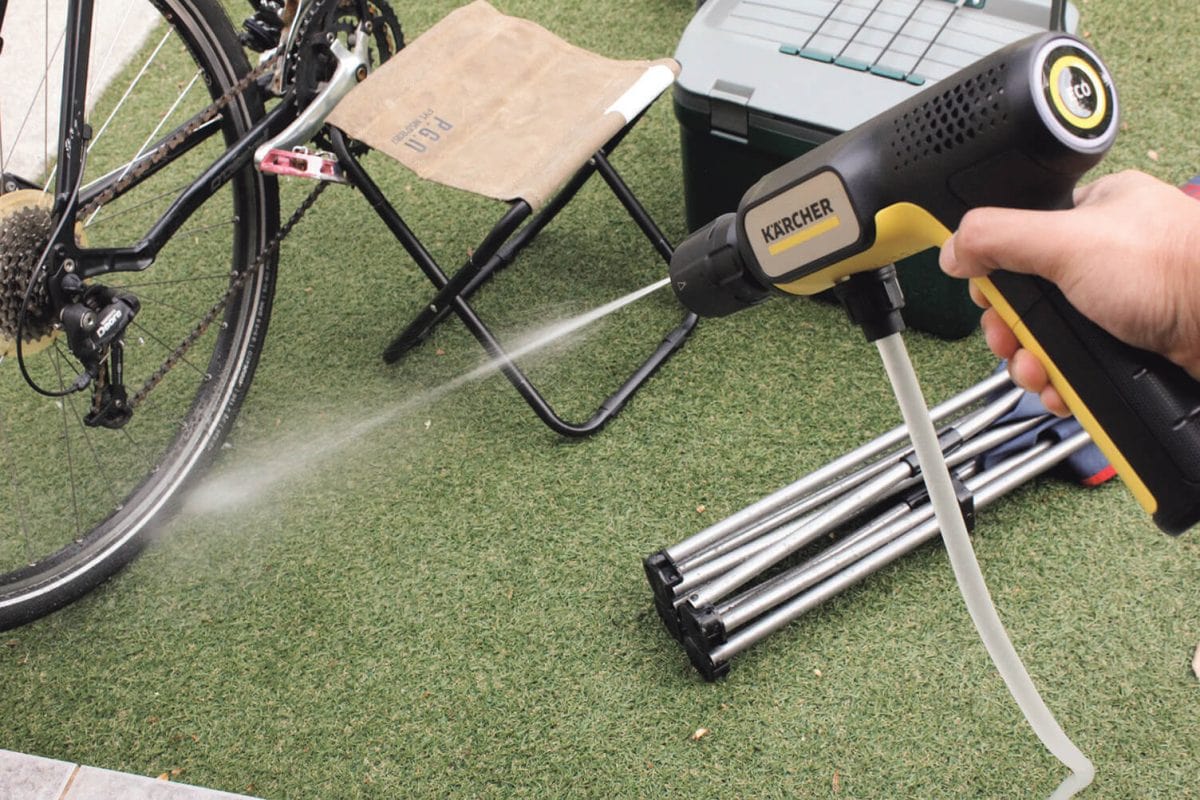 予想超えの大ヒット】水道の約7.5倍！「4in1ノズルでサッと汚れを