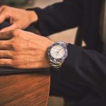 人気モデルのグリーンダイヤルモデルに肉薄する勢いで爆売れ