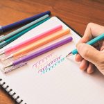 従来の光沢やツヤ感があるゲルインクと違い、塗料のようにマットな発色が新鮮