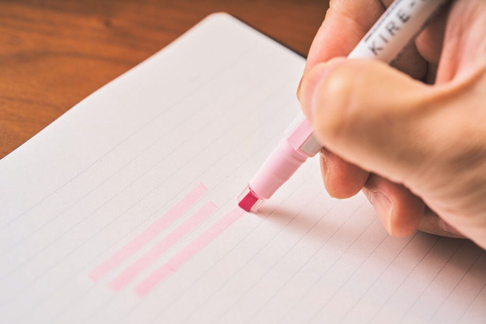 インク溜まりやにじみなどの不便も解消しており、蛍光ペンが一気に進化